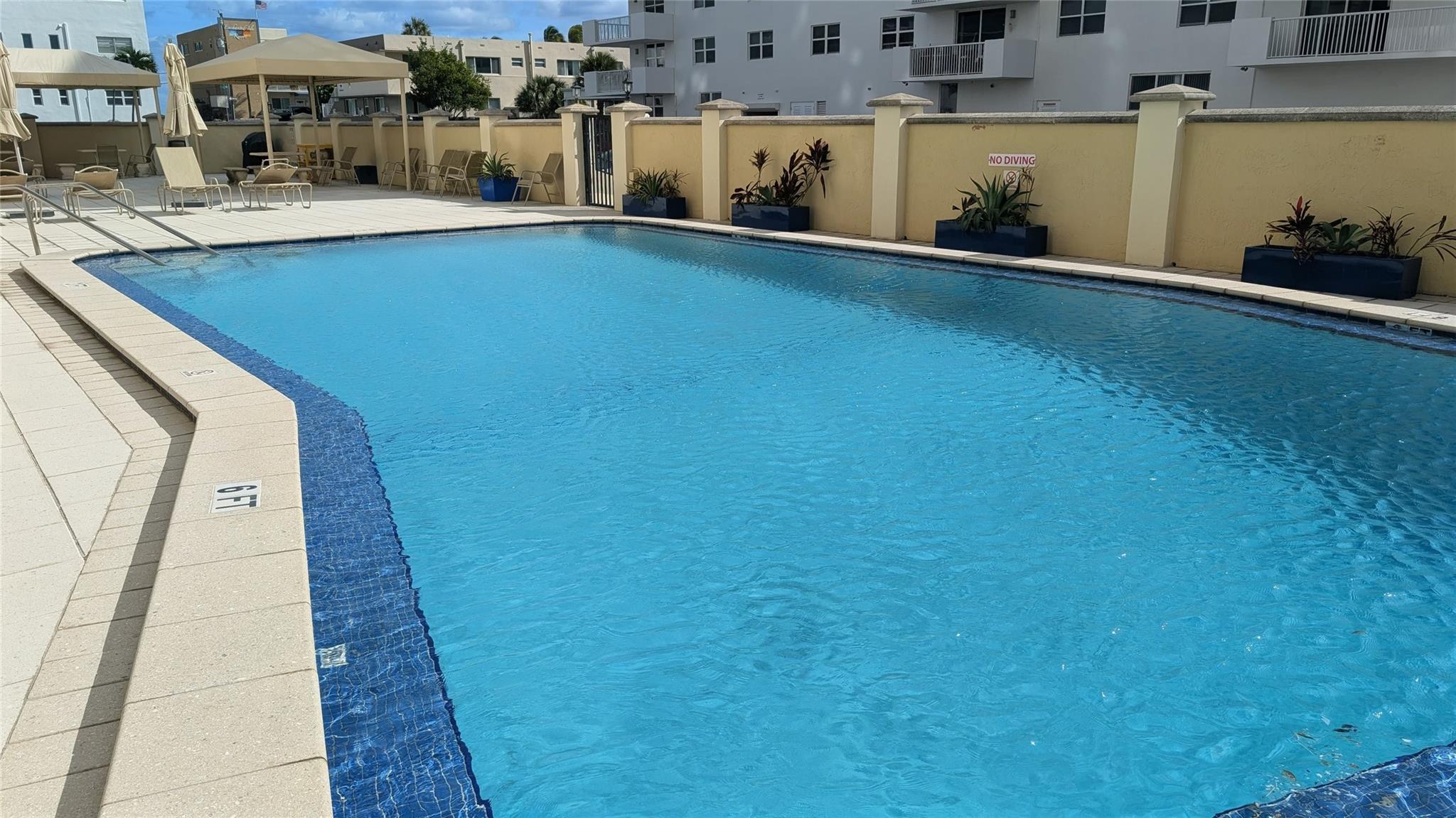 Oxford Towers - Residential Lease