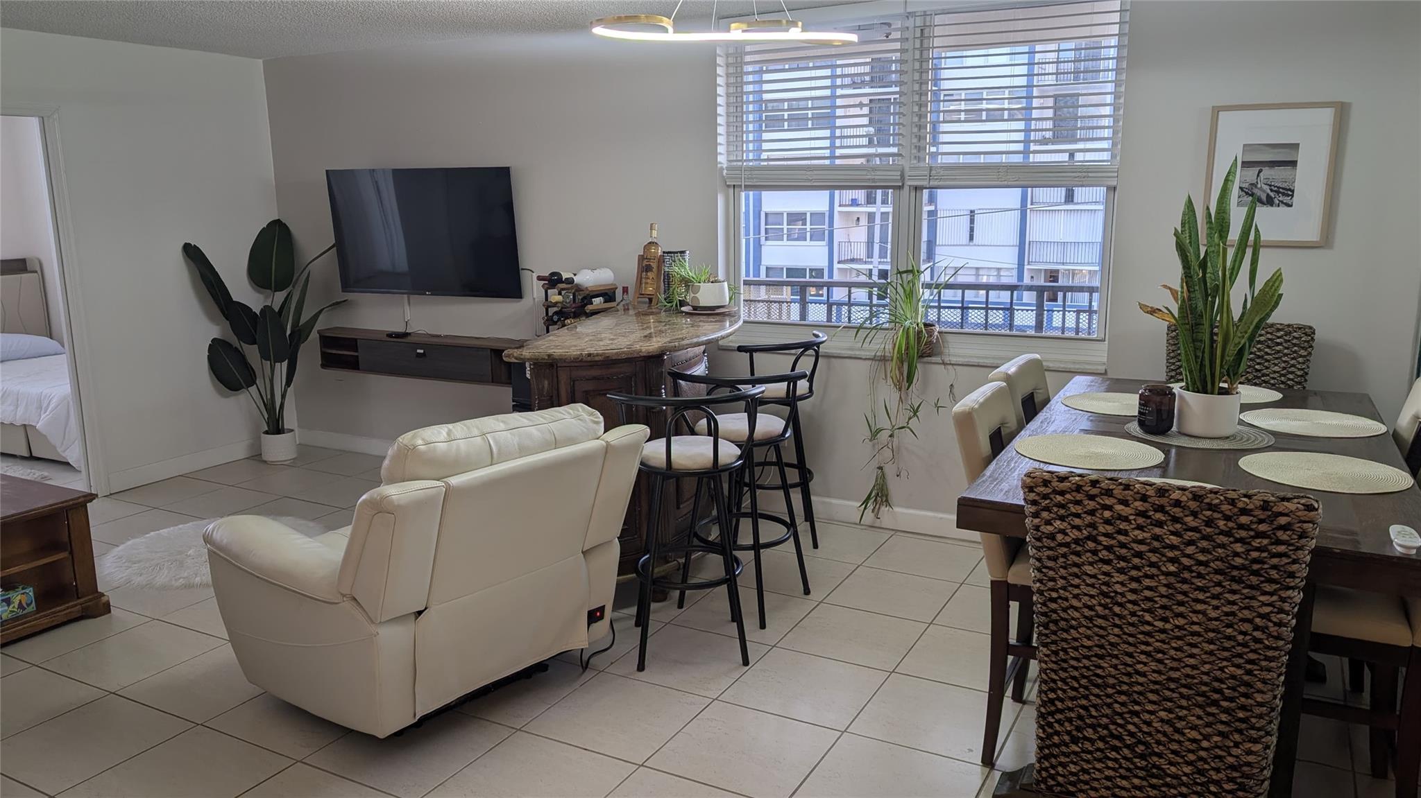 Oxford Towers - Residential Lease