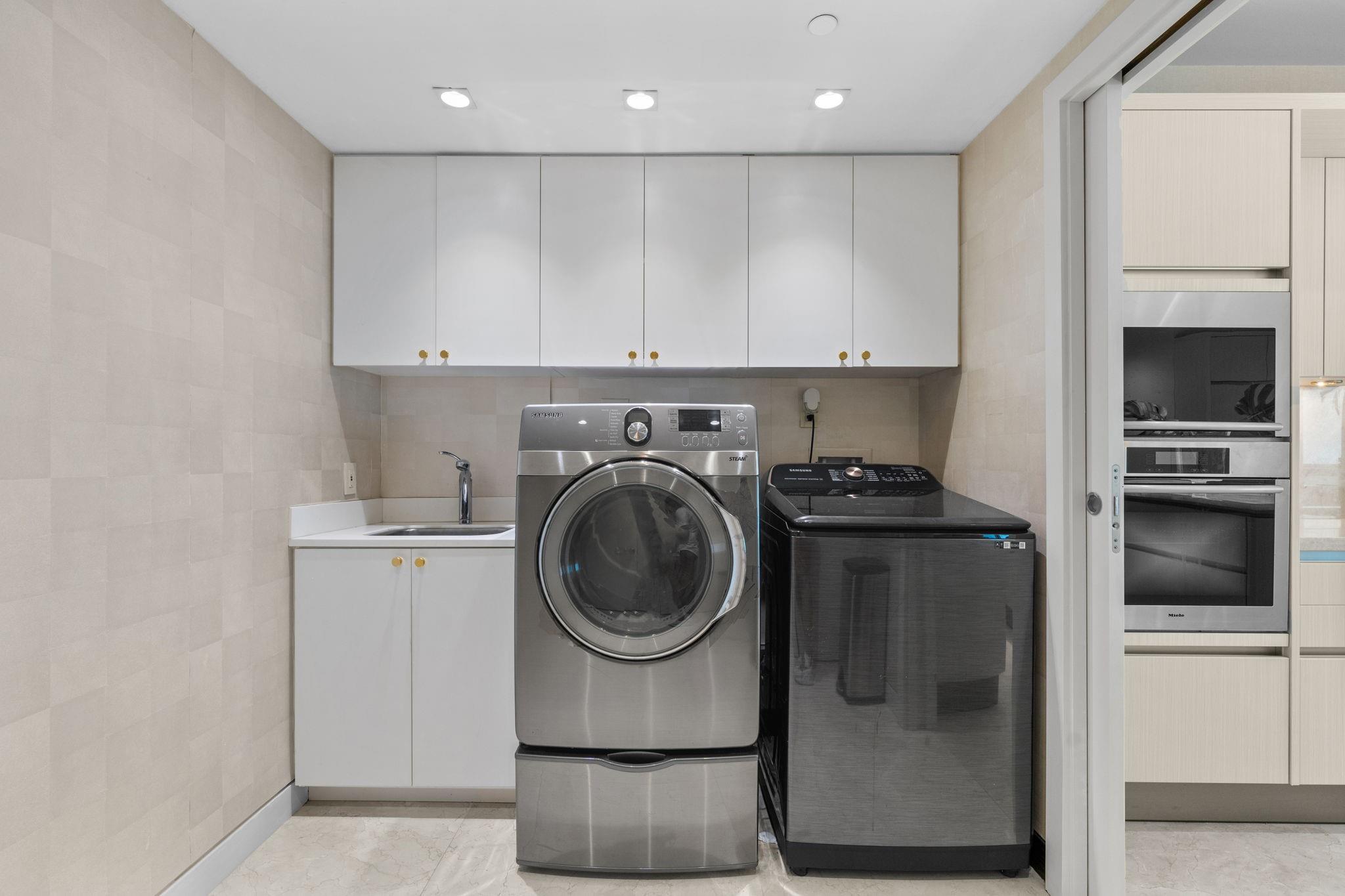 LAS OLAS BEACH CLUB - Residential Lease