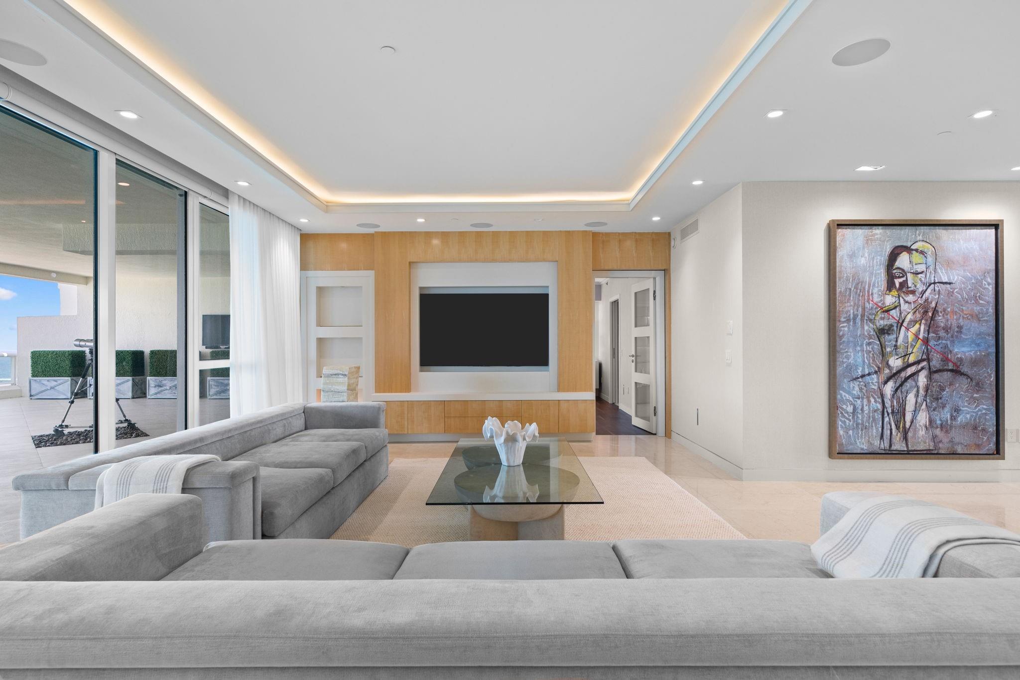 LAS OLAS BEACH CLUB - Residential Lease