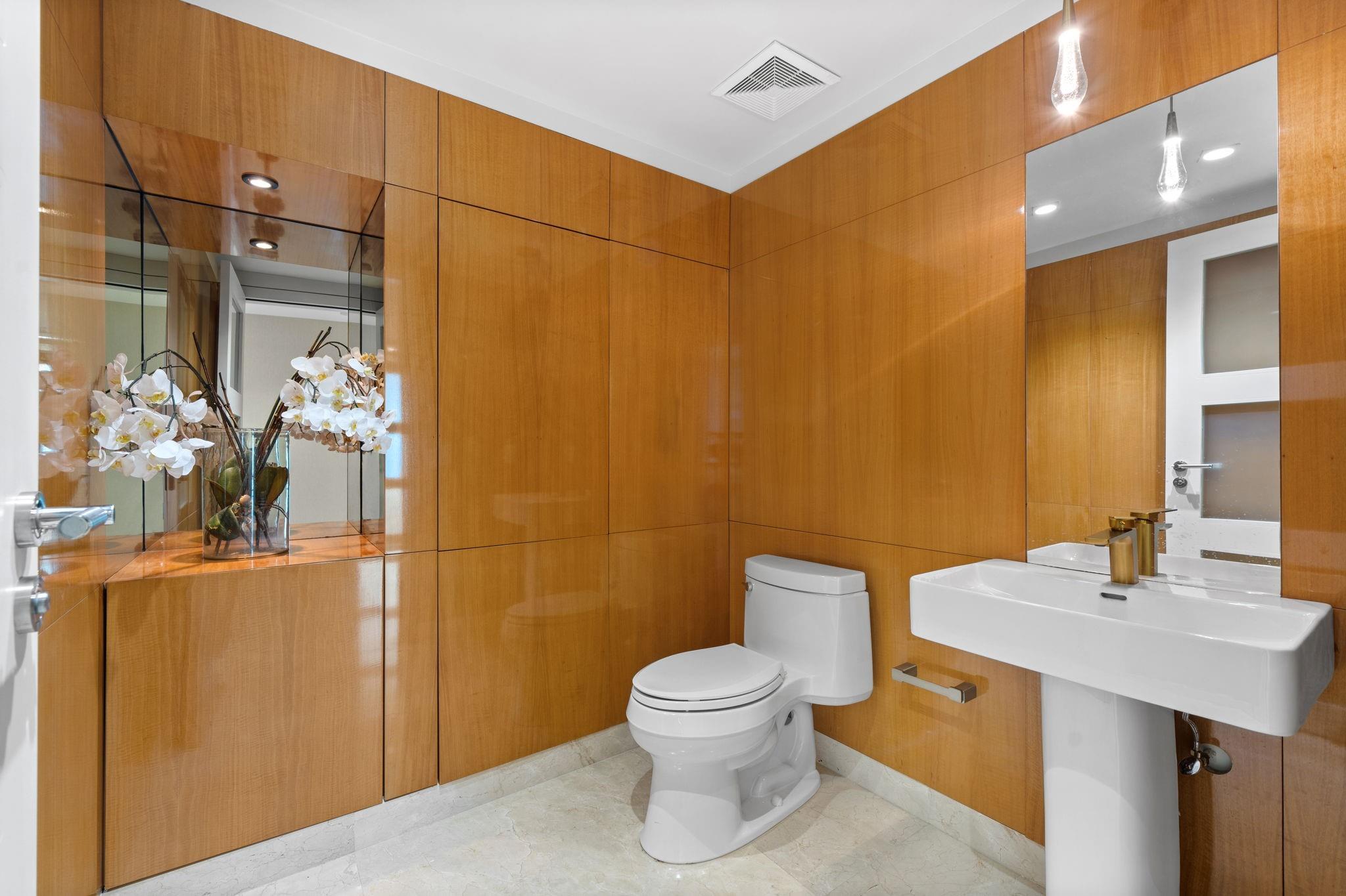 LAS OLAS BEACH CLUB - Residential Lease