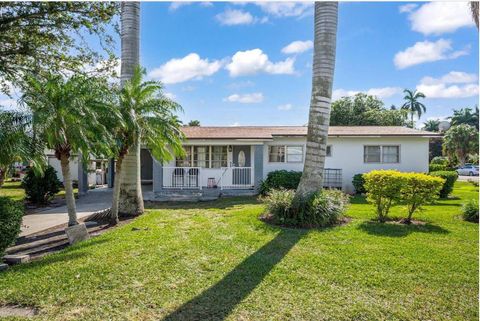 A home in Pahokee