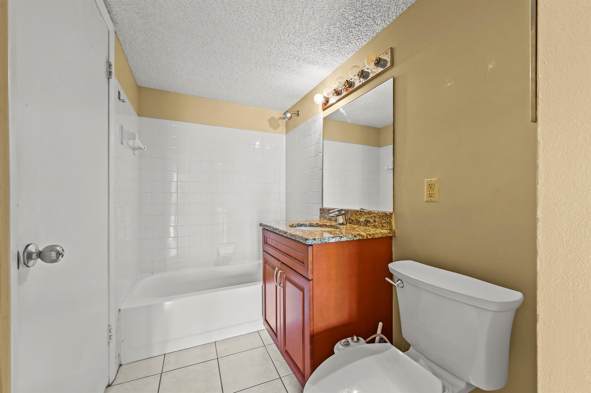 ADDISON POINTE - Residential