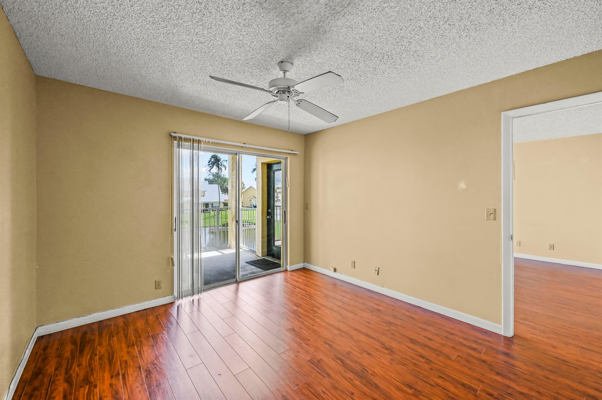 ADDISON POINTE - Residential