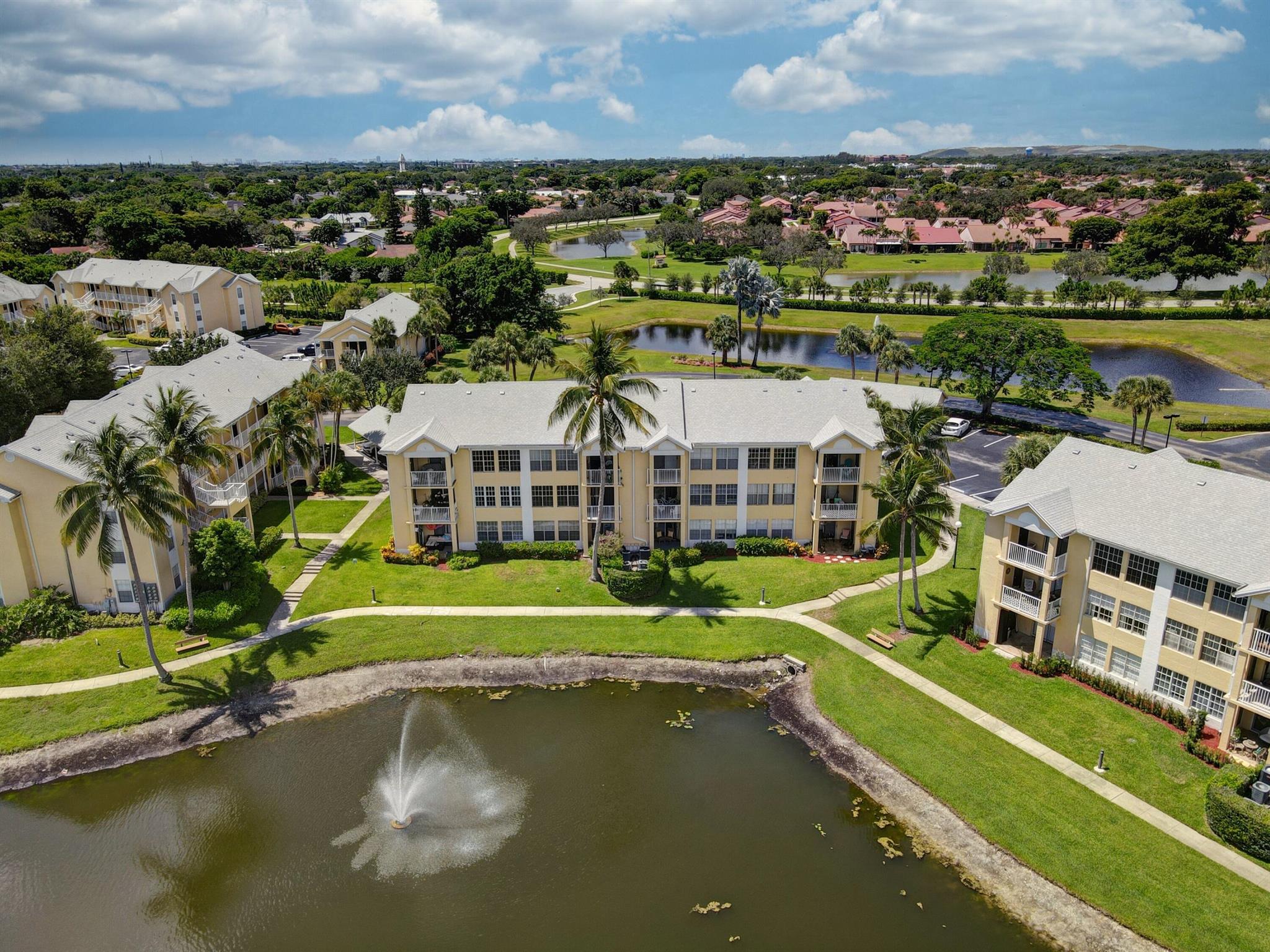 ADDISON POINTE - Residential