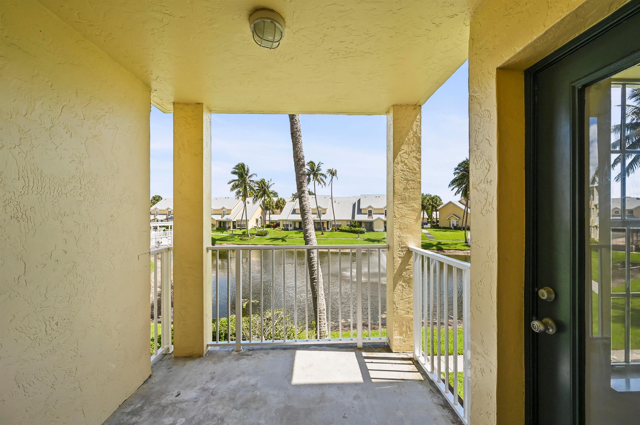 ADDISON POINTE - Residential