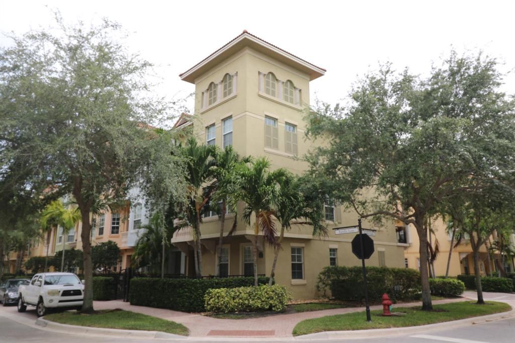 Photo of 2649 Ravella Lane, Palm Beach Gardens, FL 33410 (MLS # R10720952)