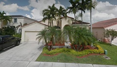 1550 SW 106th Ter Davie FL 33324