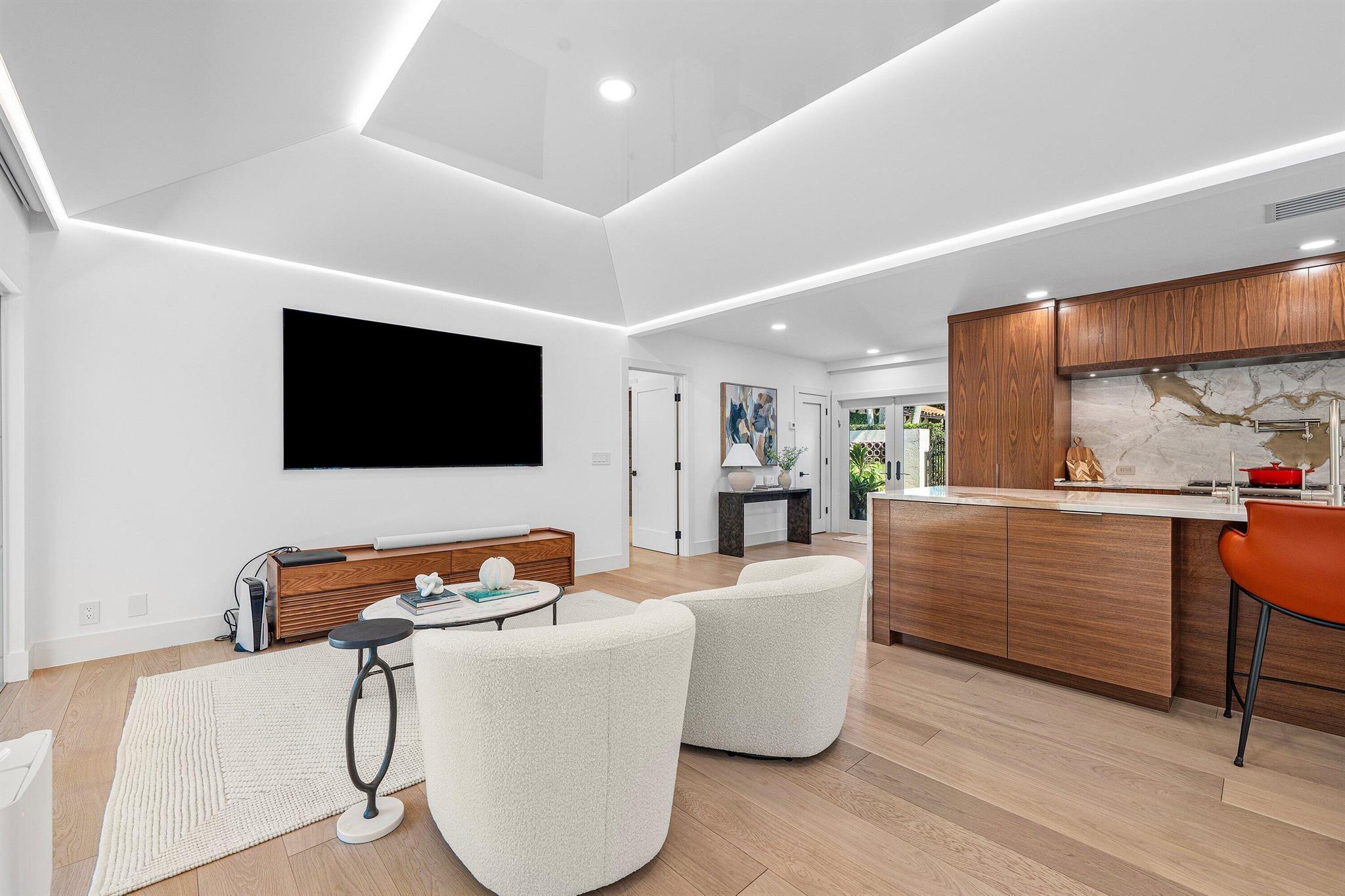 LITTLE POND PARK RESIDENC - Residential