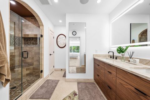 Tiny photo for 16 Little Pond Road, Manalapan, FL 33462 (MLS # R11134817)