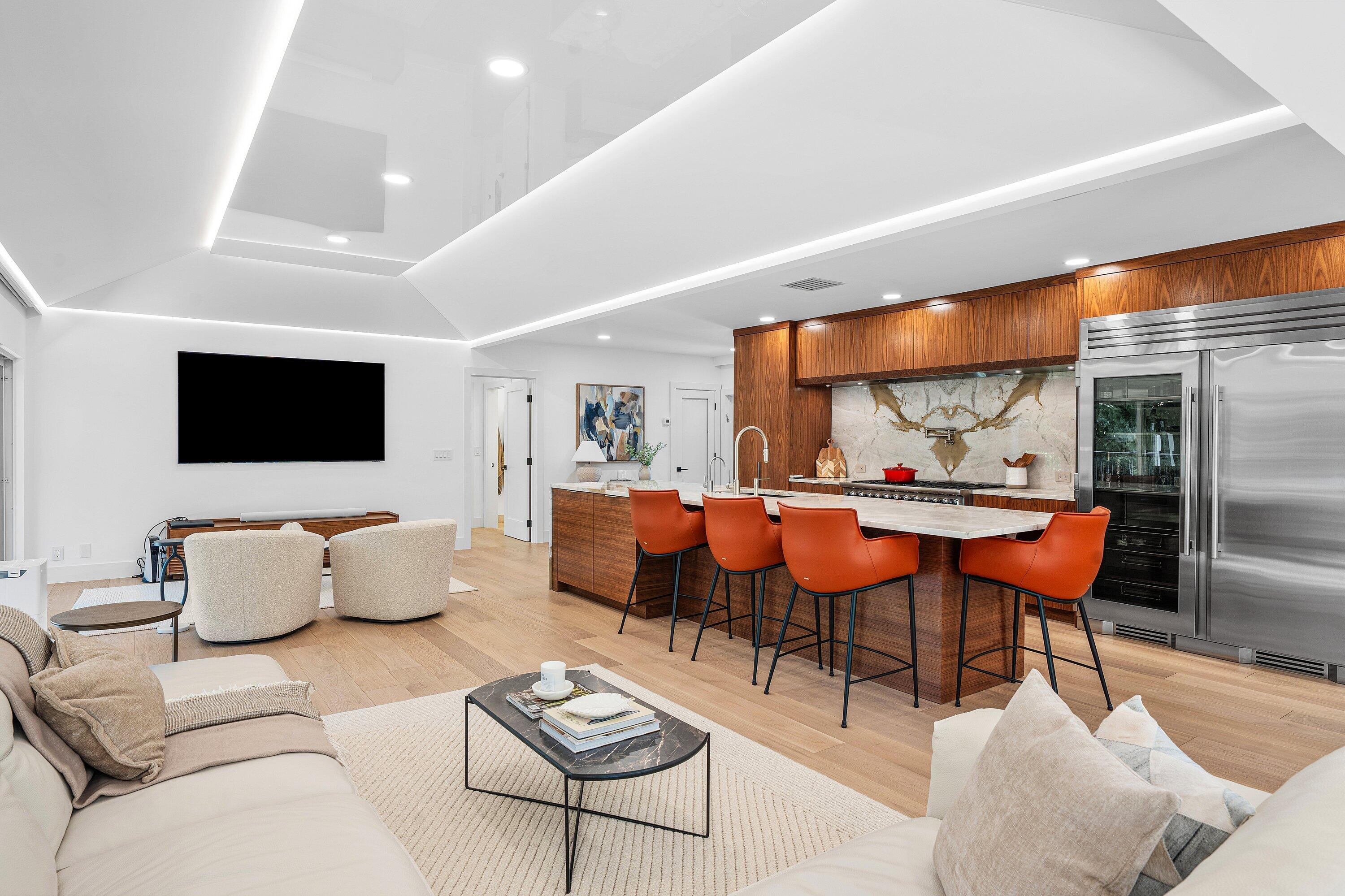 LITTLE POND PARK RESIDENCES CONDO - Residential