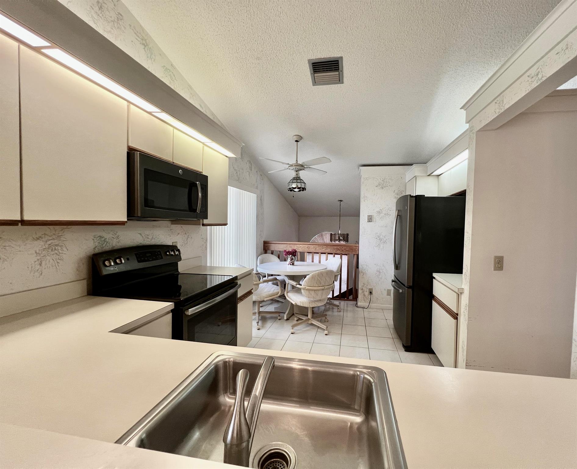 PALM CHASE CONDO - Residential