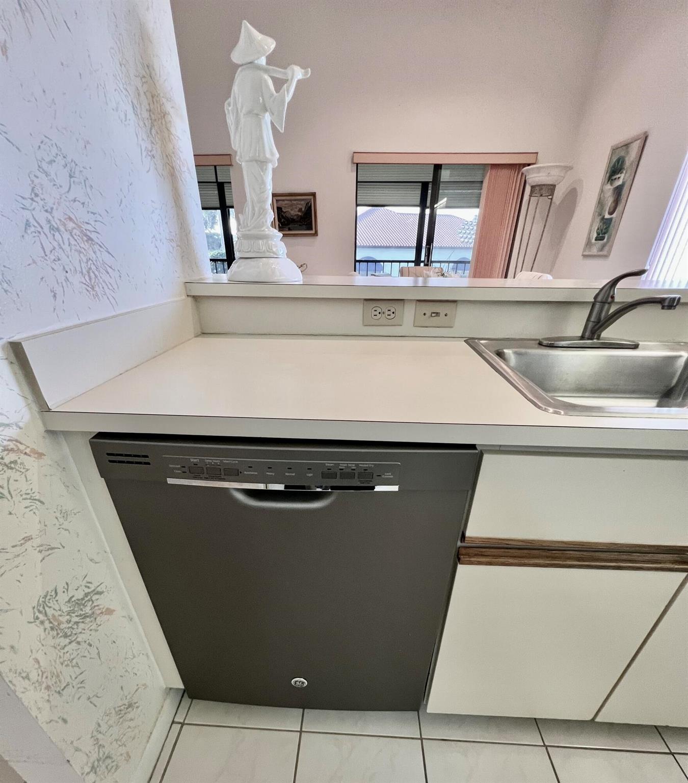 PALM CHASE CONDO - Residential