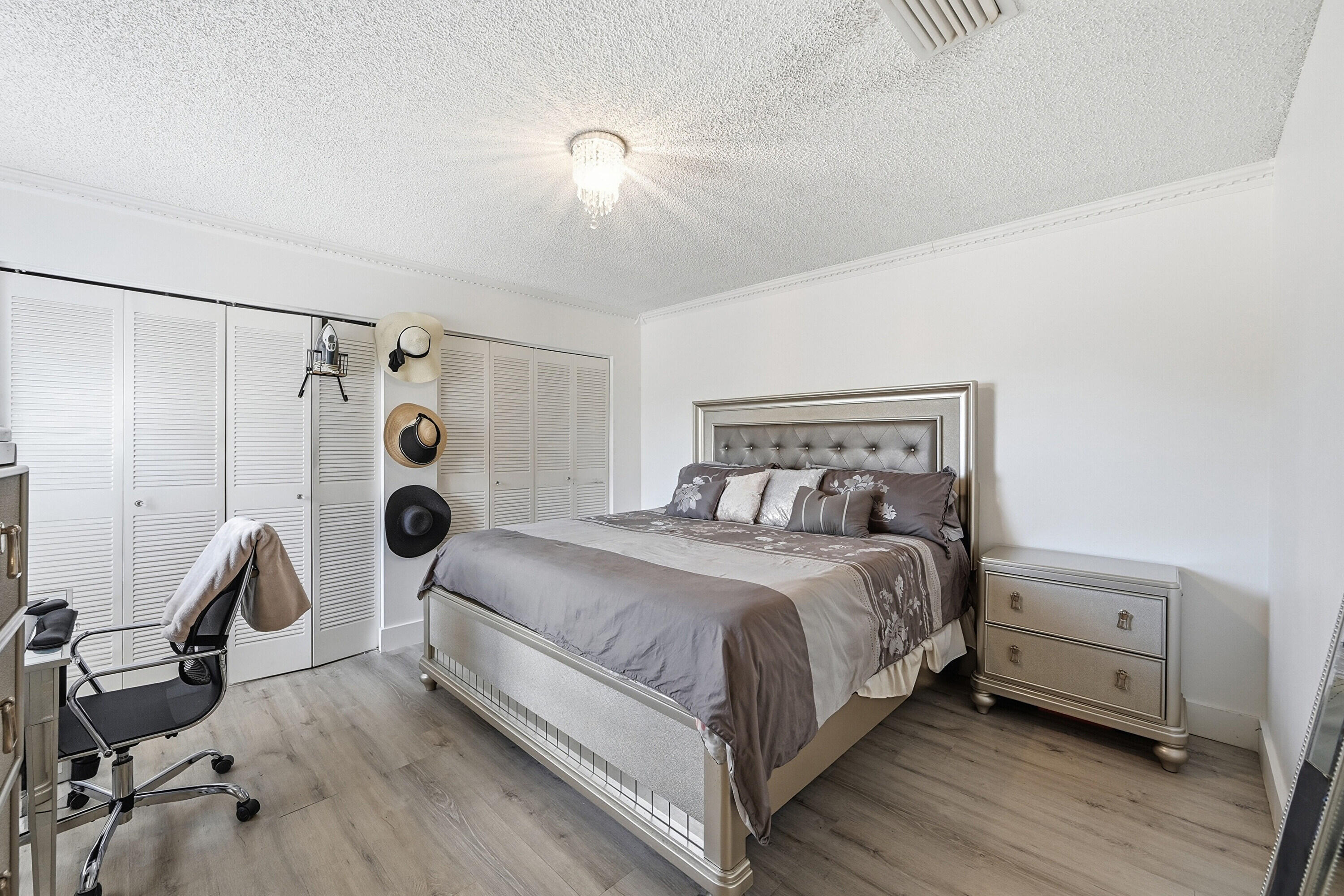 PARKSIDE - Residential Lease