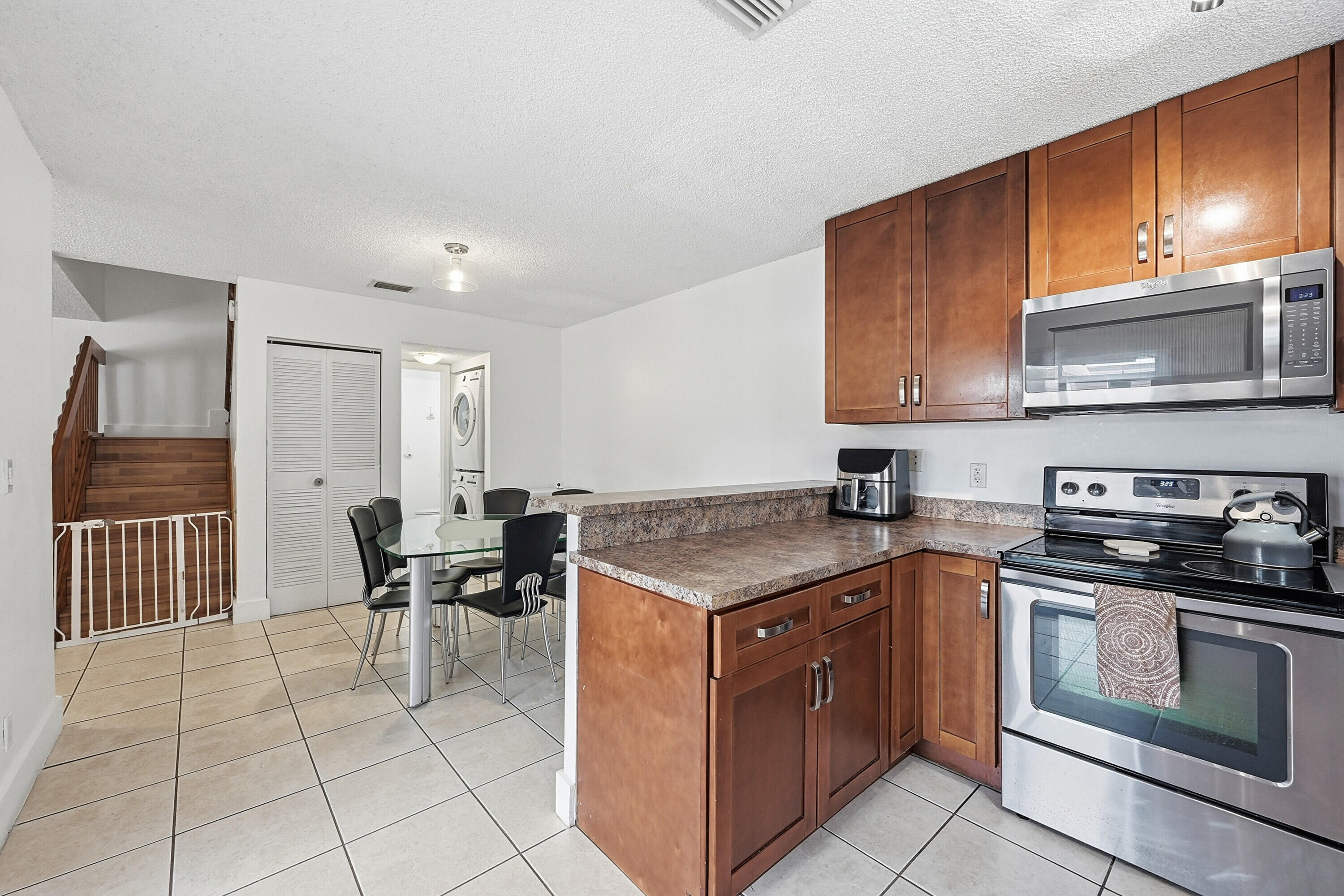 PARKSIDE - Residential Lease