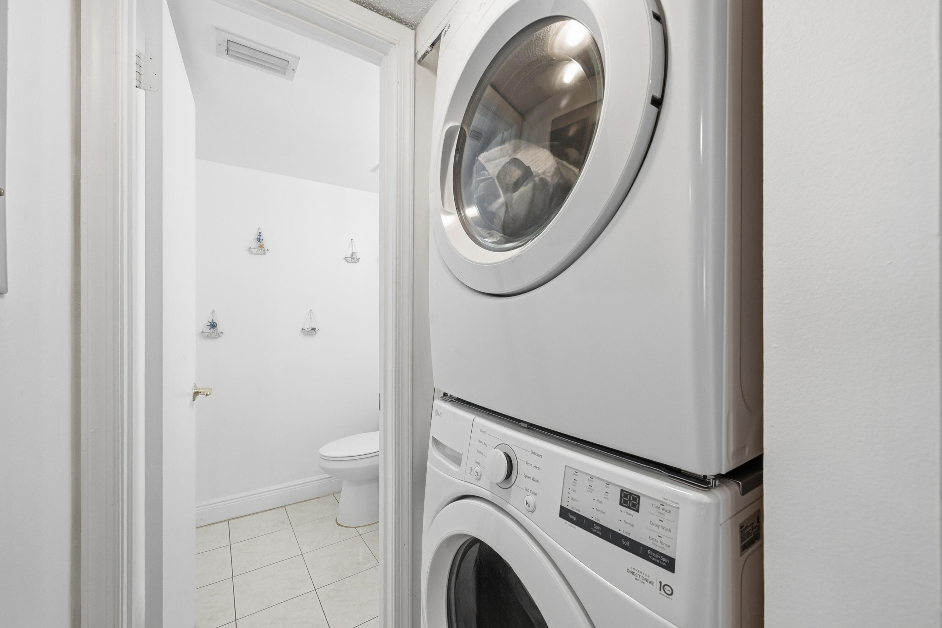 PARKSIDE - Residential Lease