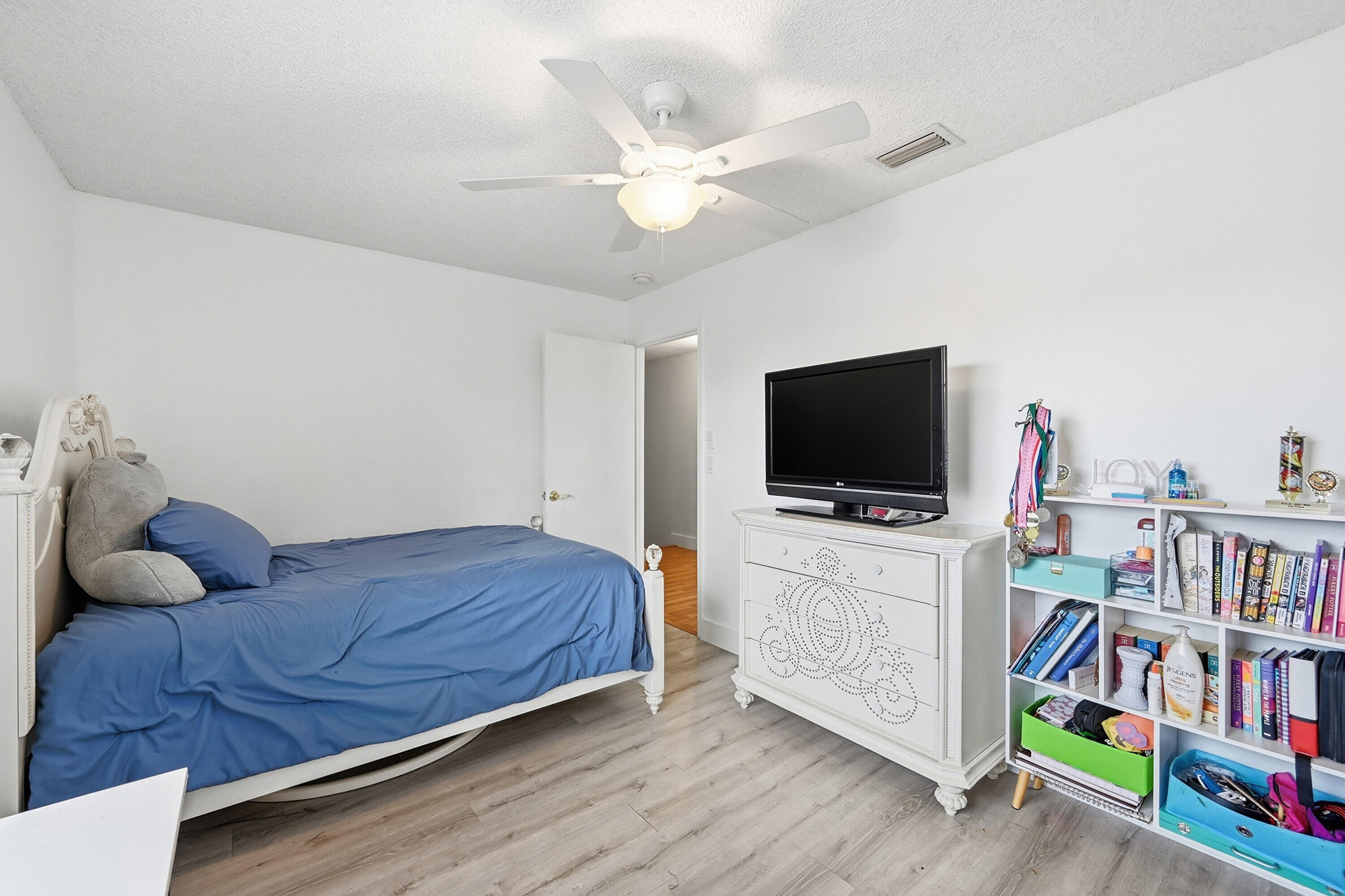 PARKSIDE - Residential Lease