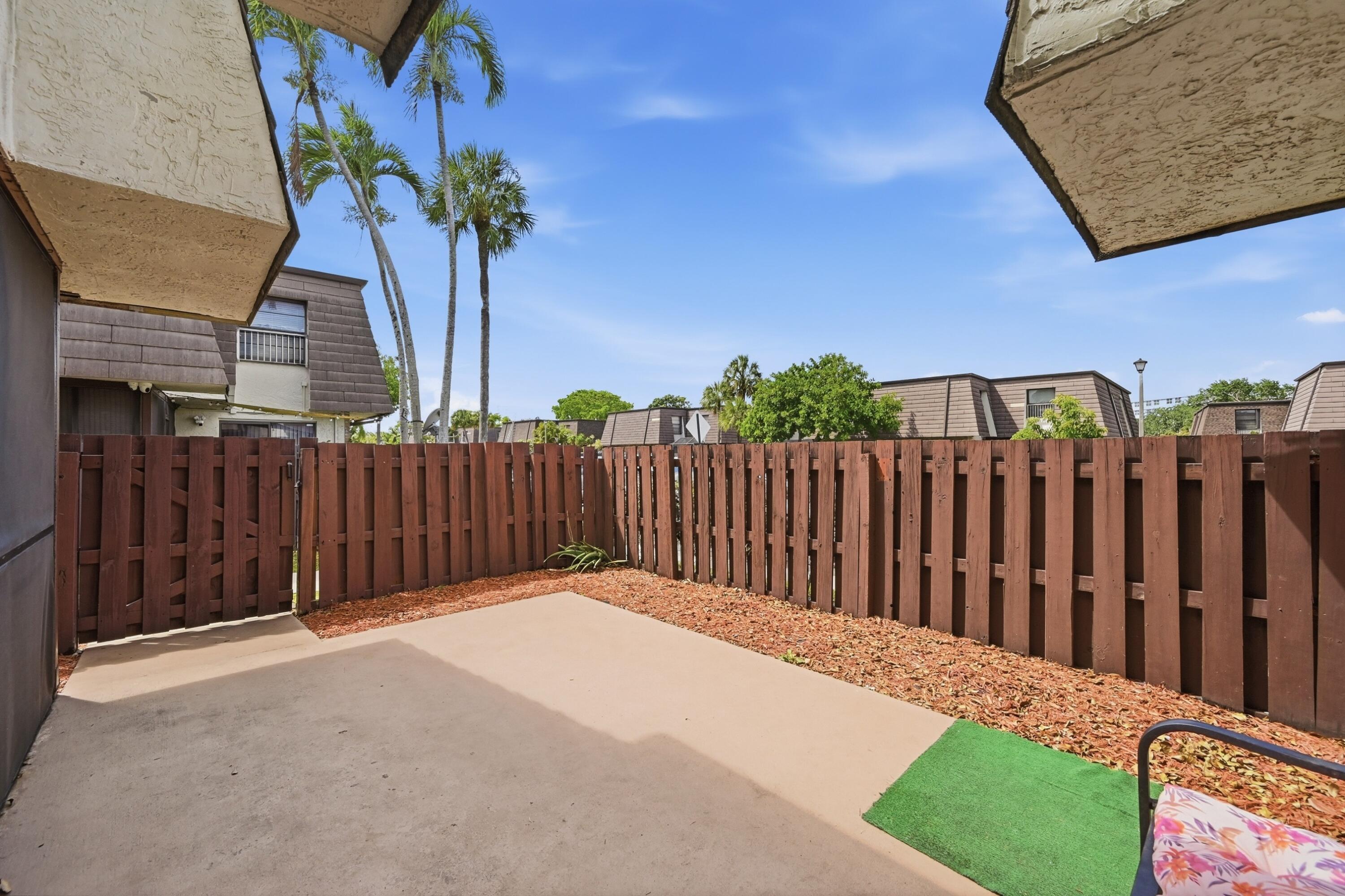 PARKSIDE - Residential Lease