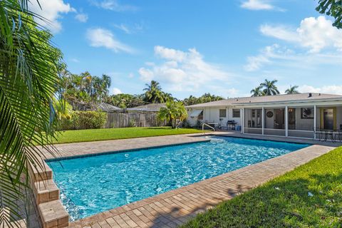 225 E Ilex Drive Lake Park FL 33403