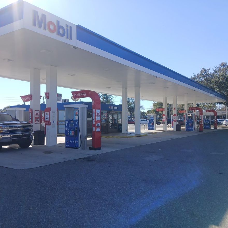 This gas station is very profitable. The Fuel company offer a fuel rebate plus the car wash pays very well. Call for an appointment.