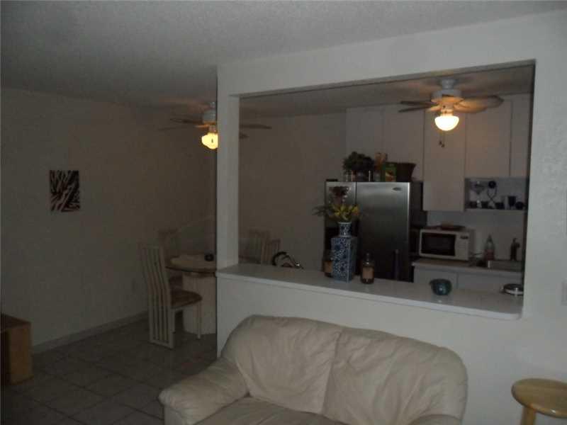 713 COLLINS CONDO - Residential Lease