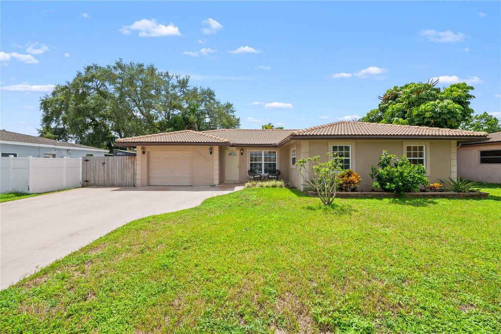 Photo of 10690 Ember Street, Boca Raton, FL 33428 (MLS # F10523705)