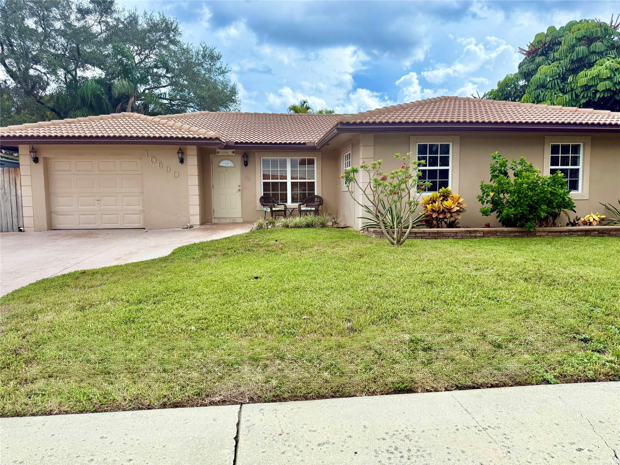 MUST SEE....BEAUTIFUL 3BD/2BA SINGLE FAMILY HOME IN QUIET COMMUNITY OF PALMETTO PINES. LARGE OPEN LIVING & DINING ROOM WITH SLIDERS TO THE POOL. MARBLE FLOORS THROUGHOUT & BRAND NEW NEUTRAL CARPET IN BEDROOMS. LARGE KITCHEN WITH HIGH END CABINETS, GRANITE COUNTER TOPS, SS APPLIANCES & EXTRA LARGE EAT IN KITCHEN. MASTER BEDROOM & BATH ENSUITE WITH SLIDING DOORS TO THE BEAUTIFUL BACKYARD & OUTDOOR OASIS, SPARKLING NEWLY RESURFACED POOL, SCREENED IN PATIO & BEAUTIFUL GARDEN AREAS. DIGITAL SPRINKLER SYST & STORM PANELS. UPDATED BATHROOMS W/ WALK IN SHOWER & TUB. BONUS ROOM CAN BE USED AS AN OFFICE OR BEDROOM. THE BEST OF BOCA AT YOUR FINGERTIPS IN WEST BOCA A-RATED SCHOOL DISTRICT, LOGGER'S RUN PARK, HOUSES OF WORSHIP, SHOPPING, RESTAURANTS,BOCA WEST HOSPITAL 7 MILES TO THE BEACH.