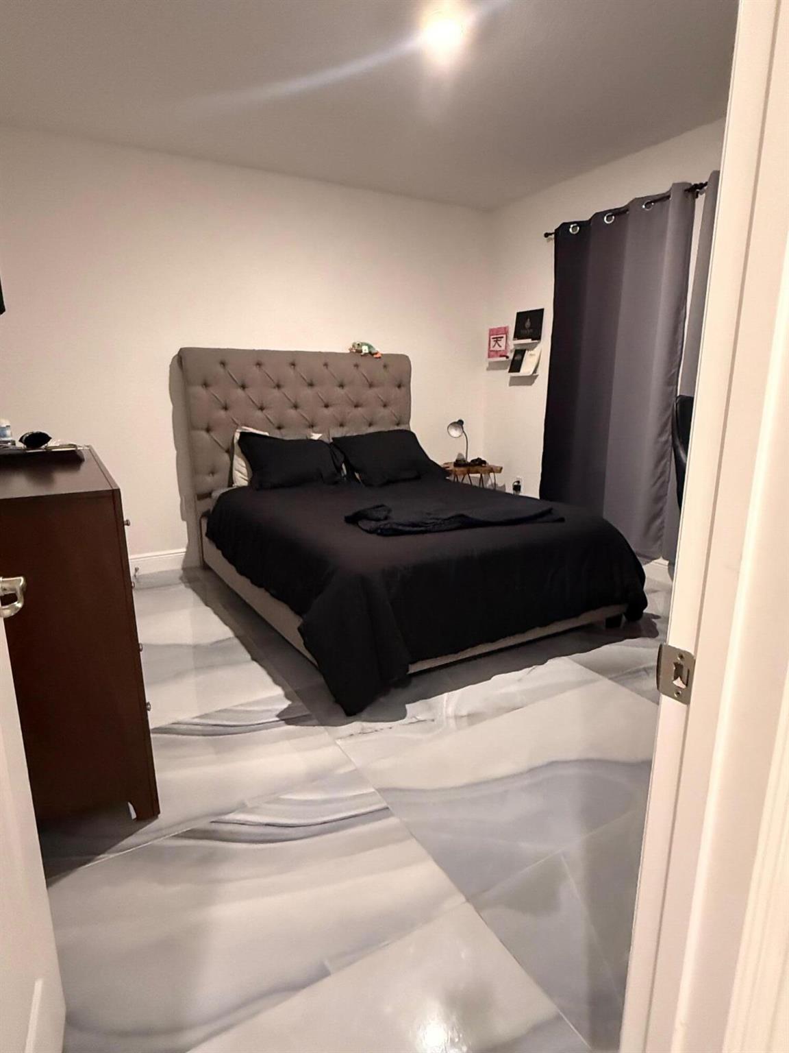 PORT ST LUCIE SECTION 33 - Residential Lease