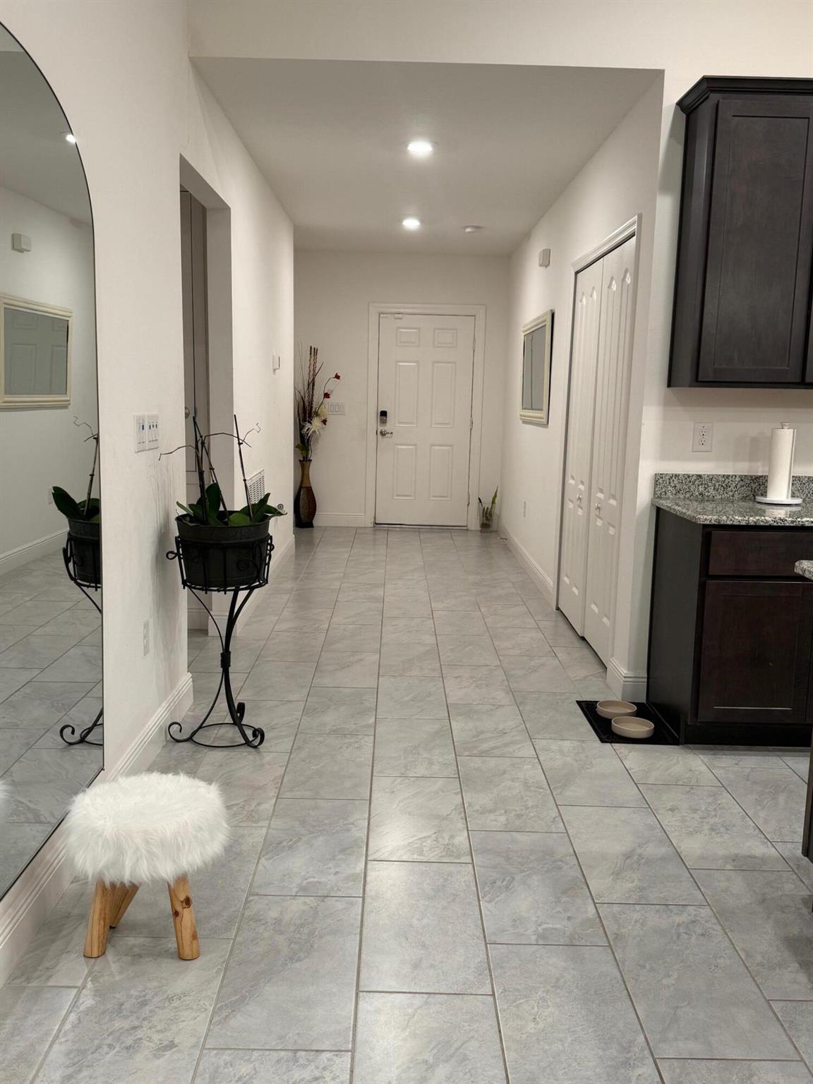 PORT ST LUCIE SECTION 33 - Residential Lease