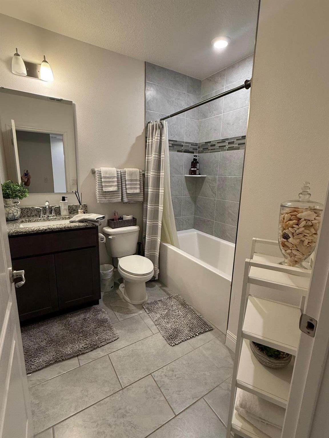 PORT ST LUCIE SECTION 33 - Residential Lease