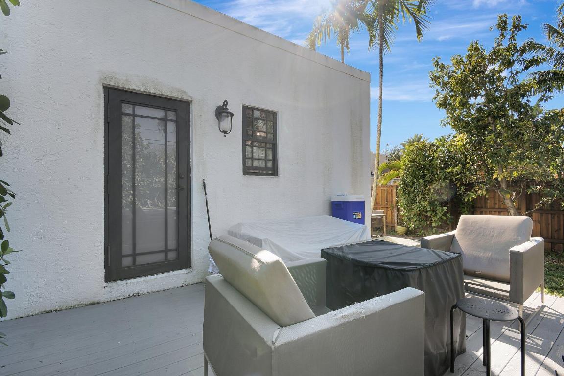 HOLLYWOOD - Residential