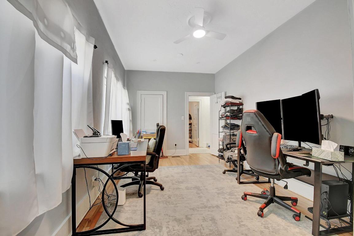 HOLLYWOOD - Residential