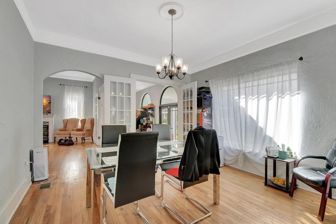 HOLLYWOOD - Residential