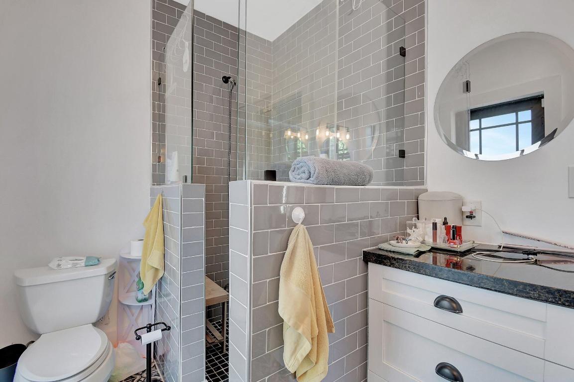 HOLLYWOOD - Residential