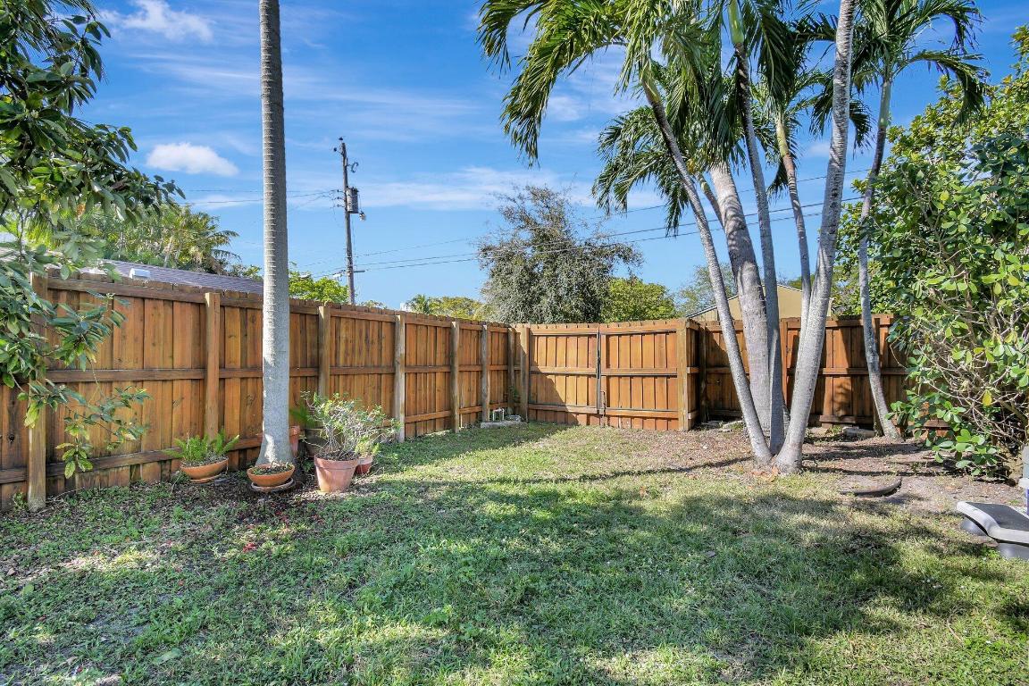 HOLLYWOOD - Residential