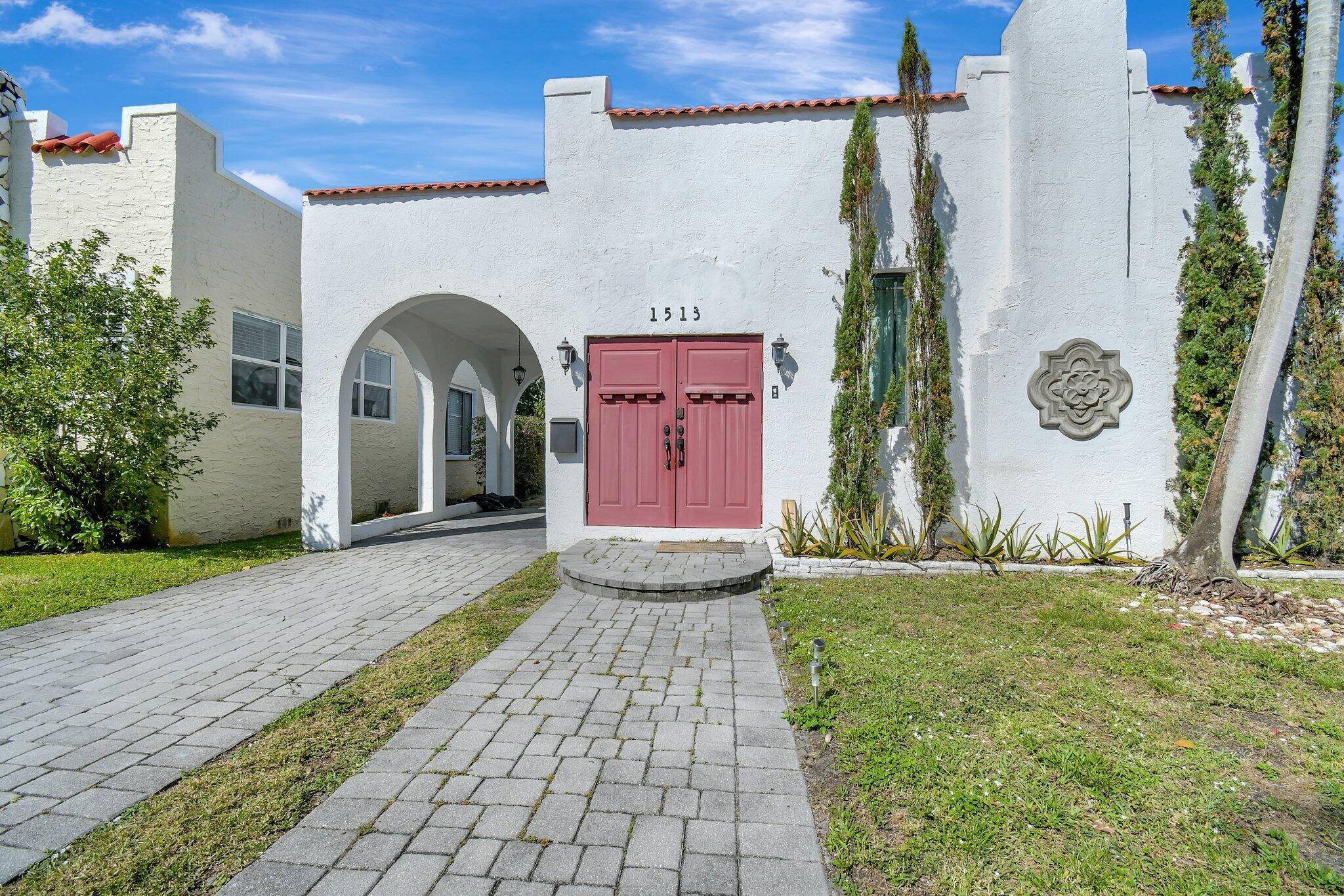 1513 Adams Street
