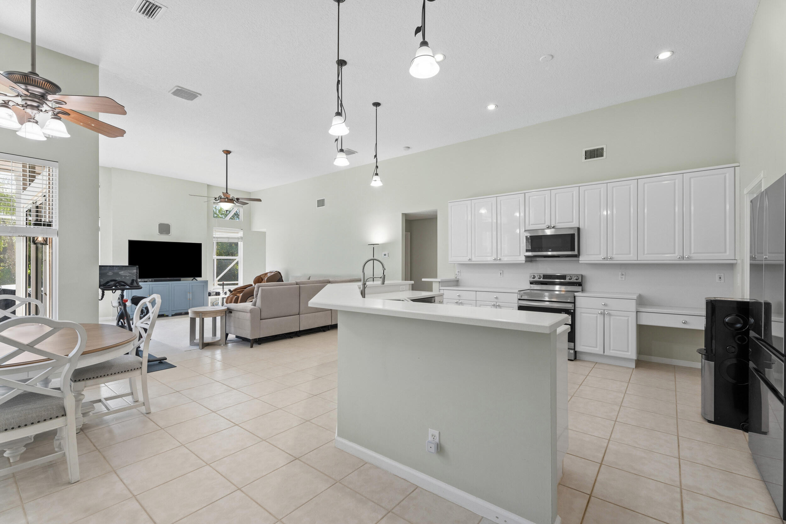 HAMMOCK CREEK - Residential