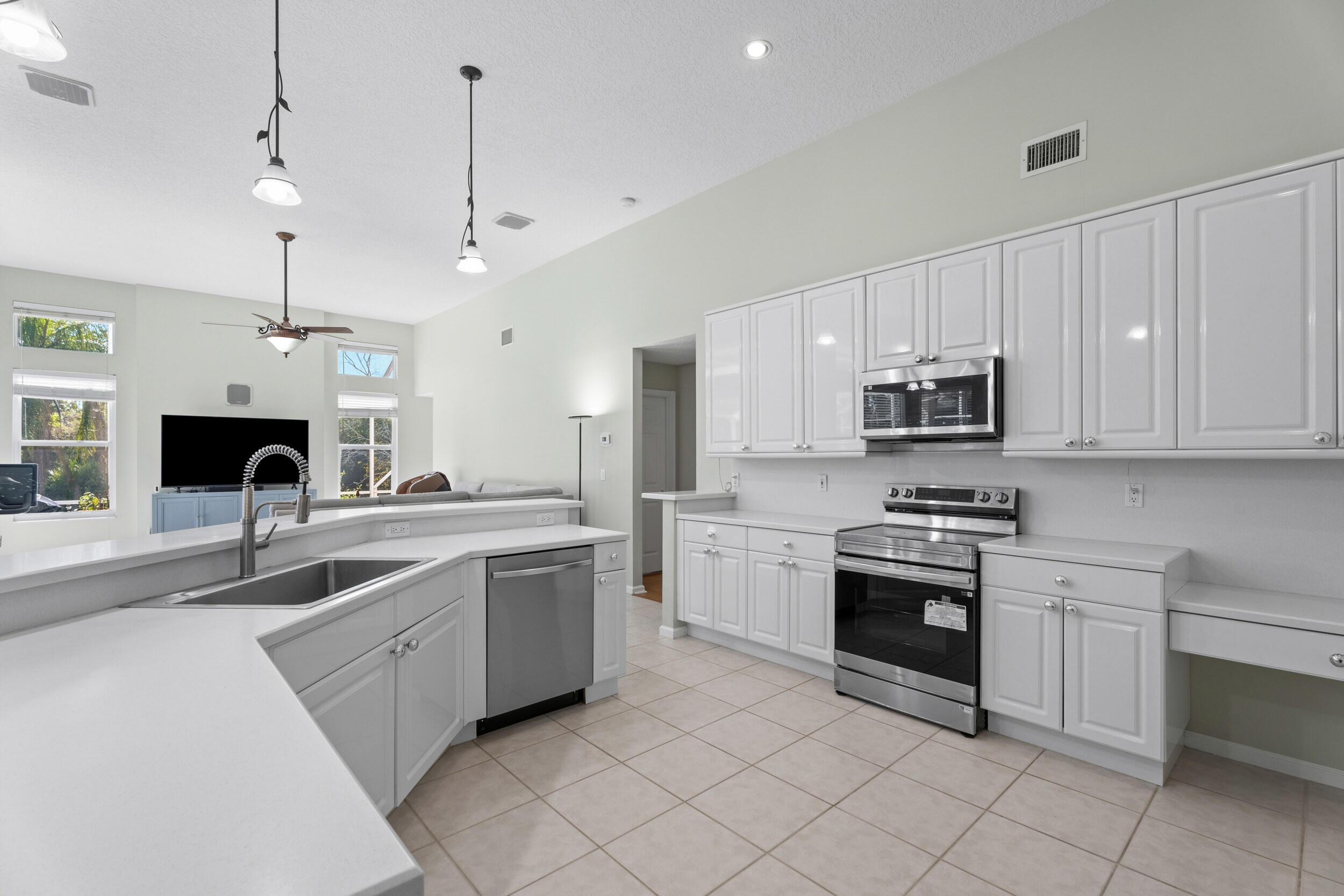 HAMMOCK CREEK - Residential