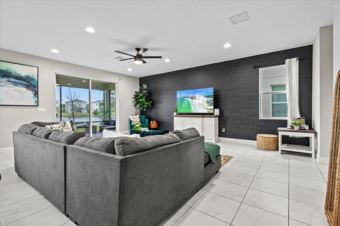 VIZCAYA FALLS PLAT 2 - Residential