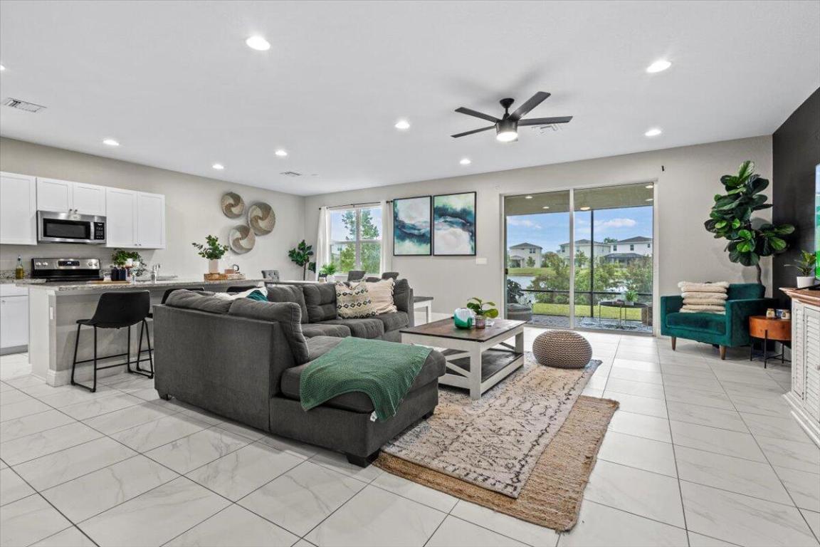 VIZCAYA FALLS PLAT 2 - Residential