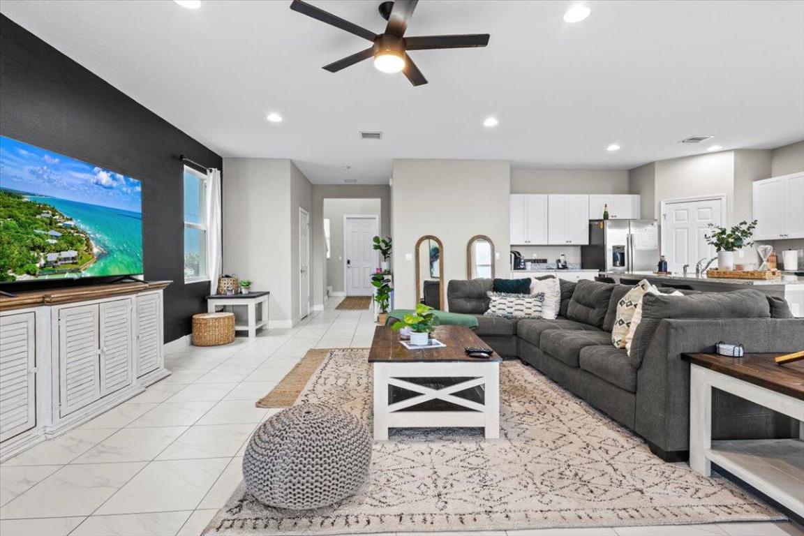 VIZCAYA FALLS PLAT 2 - Residential