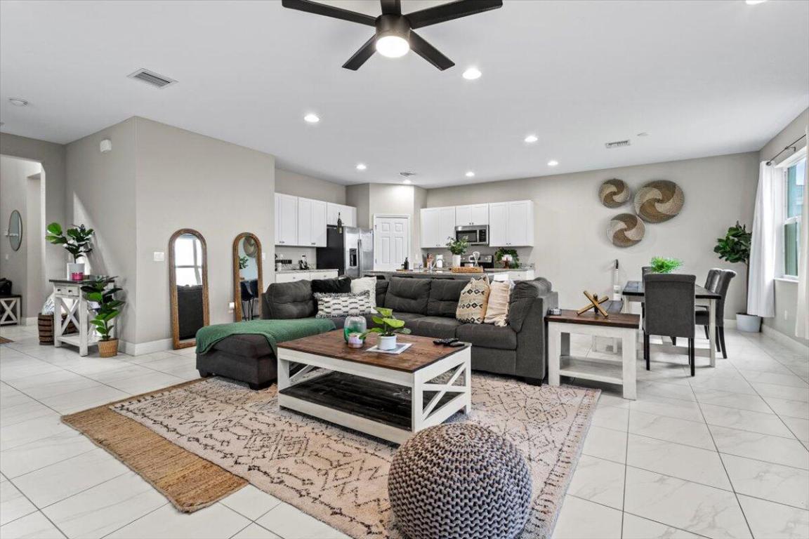 VIZCAYA FALLS PLAT 2 - Residential