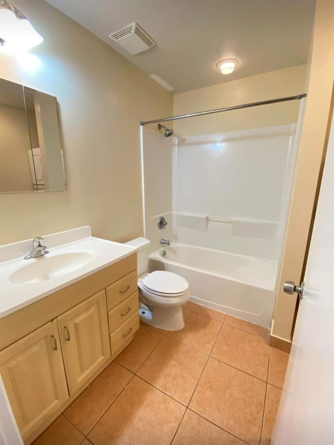 PINEHURST - Residential Lease