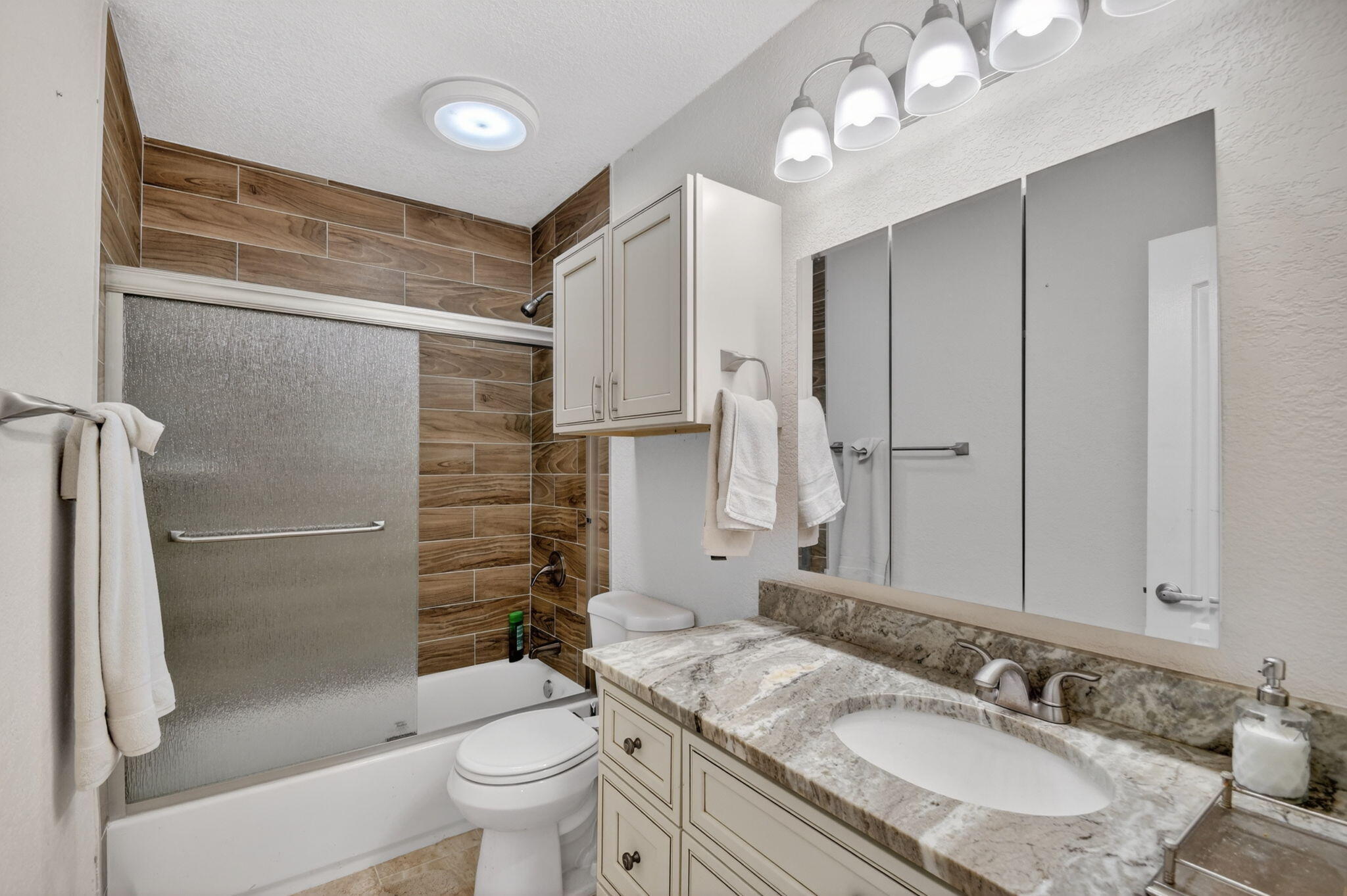 SOUTH SHORE 1 OF WELLINGTON - Residential