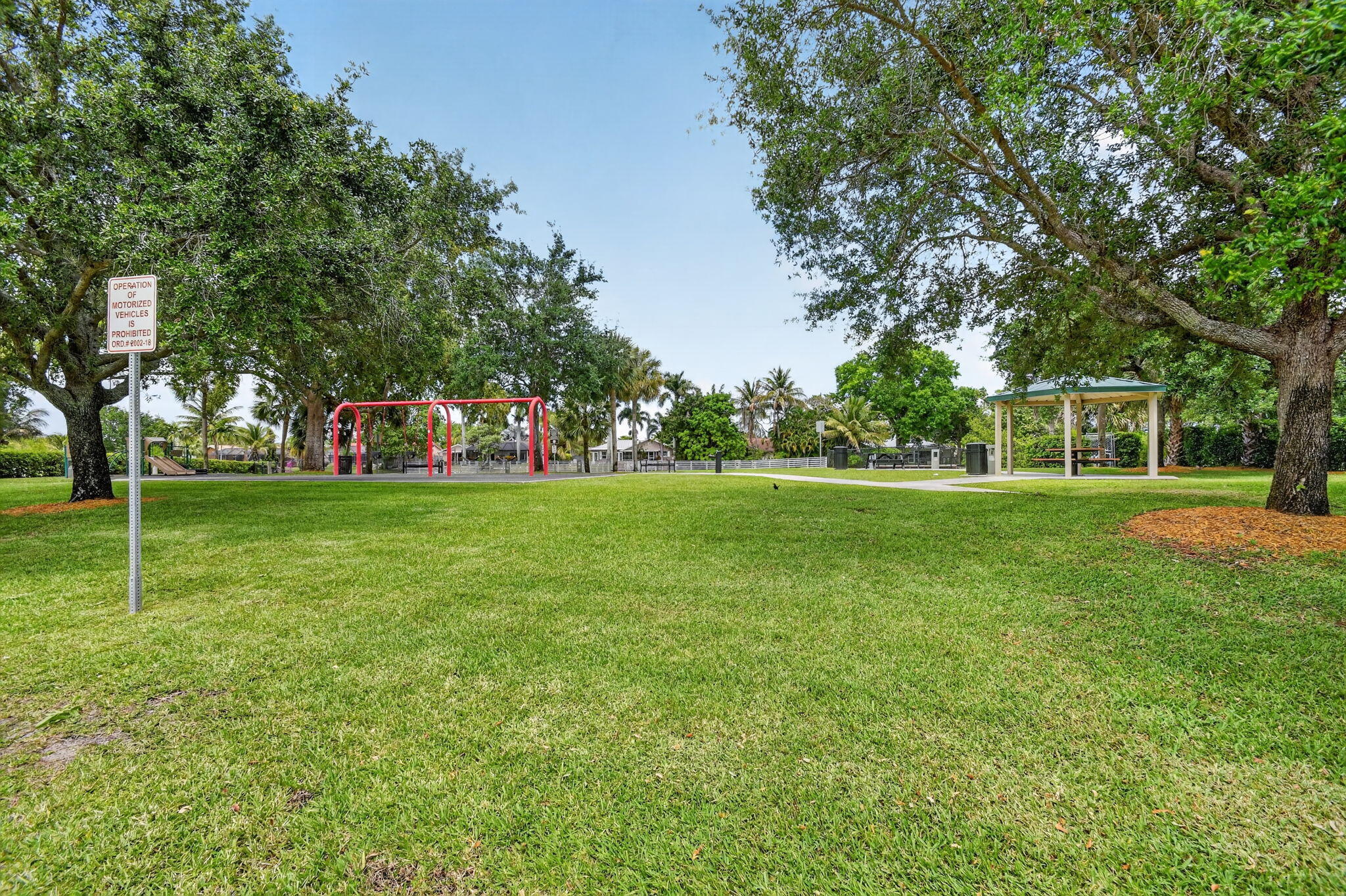 SOUTH SHORE 1 OF WELLINGTON - Residential