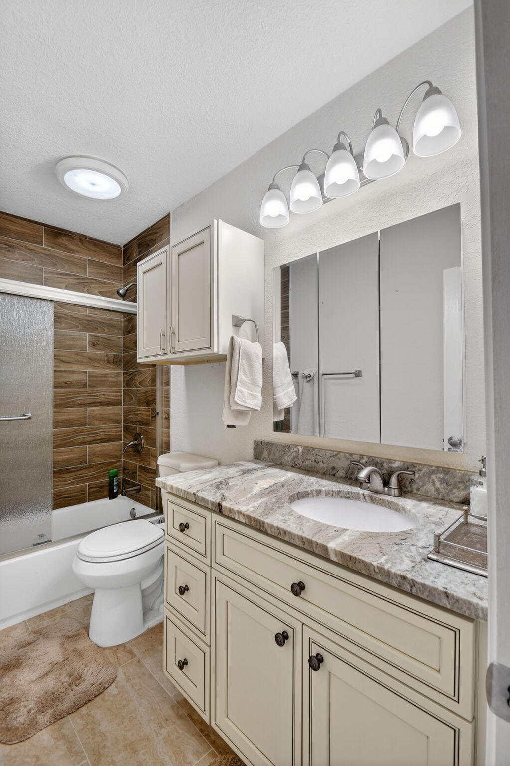 SOUTH SHORE 1 OF WELLINGTON - Residential