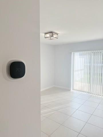 SUNSET PLAZA - Residential Lease