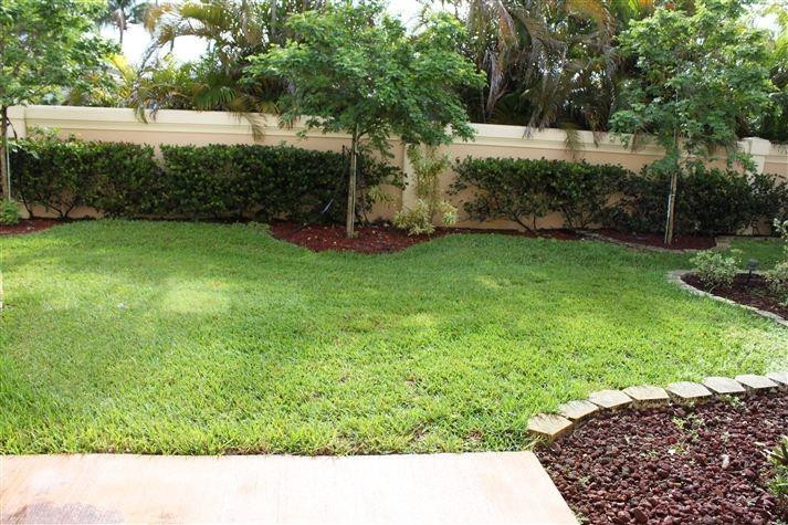 SUNSET PLAZA - Residential Lease