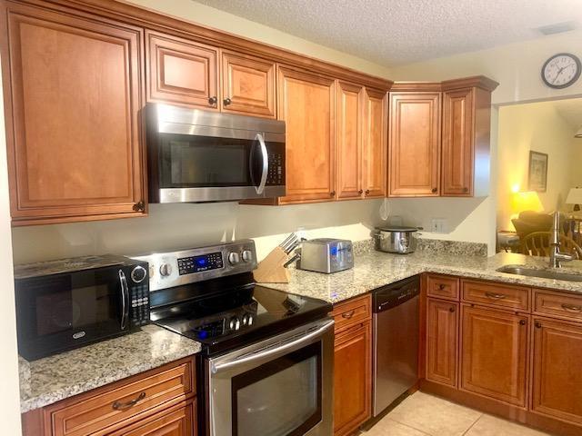 ARBOURS II OF THE PALM BEACHES CONDO - Residential