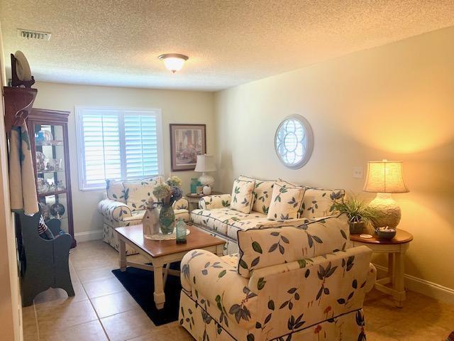 ARBOURS II OF THE PALM BEACHES CONDO - Residential